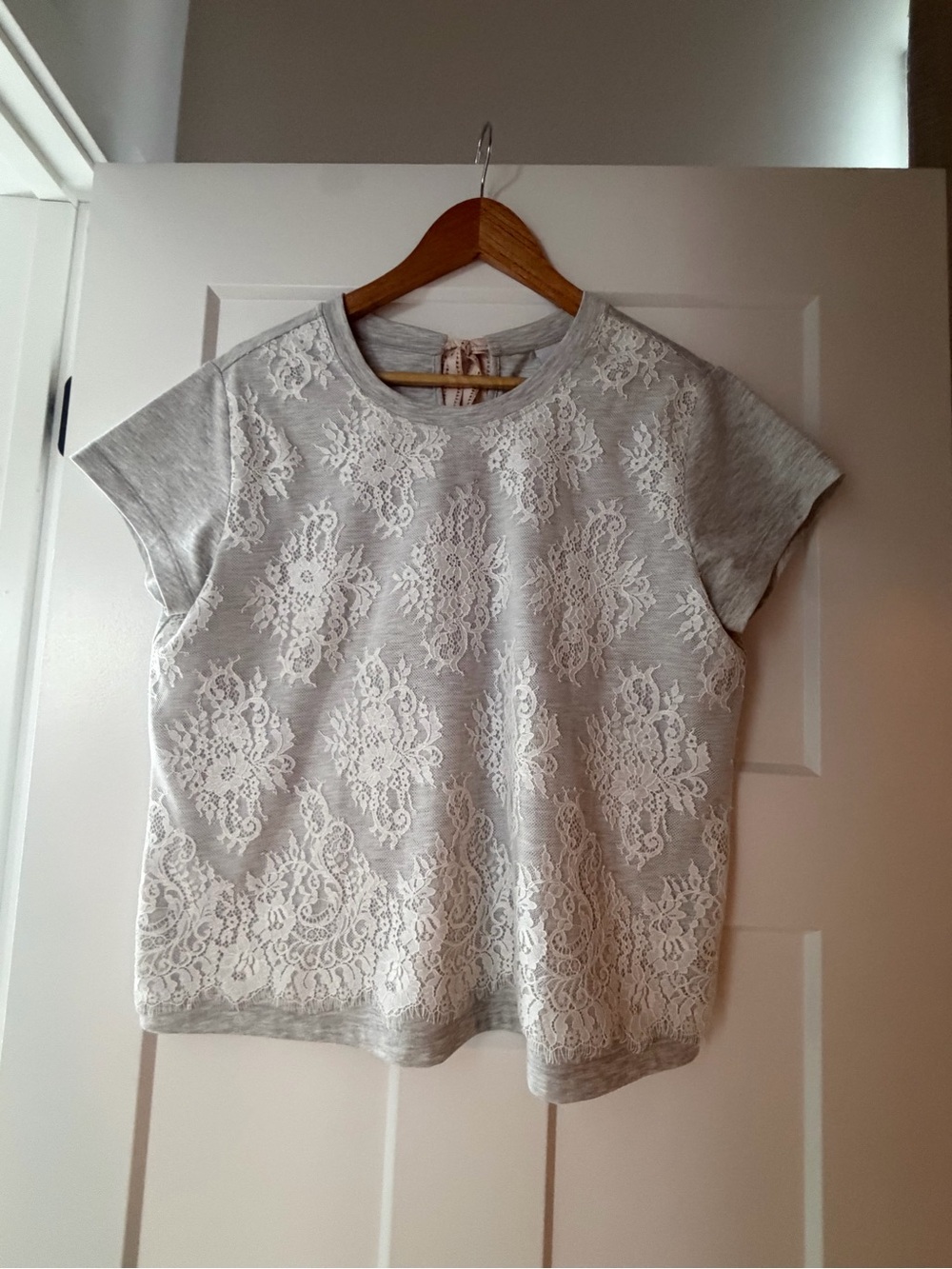 CAbi Light Gray Lace-Trim Sleep Top